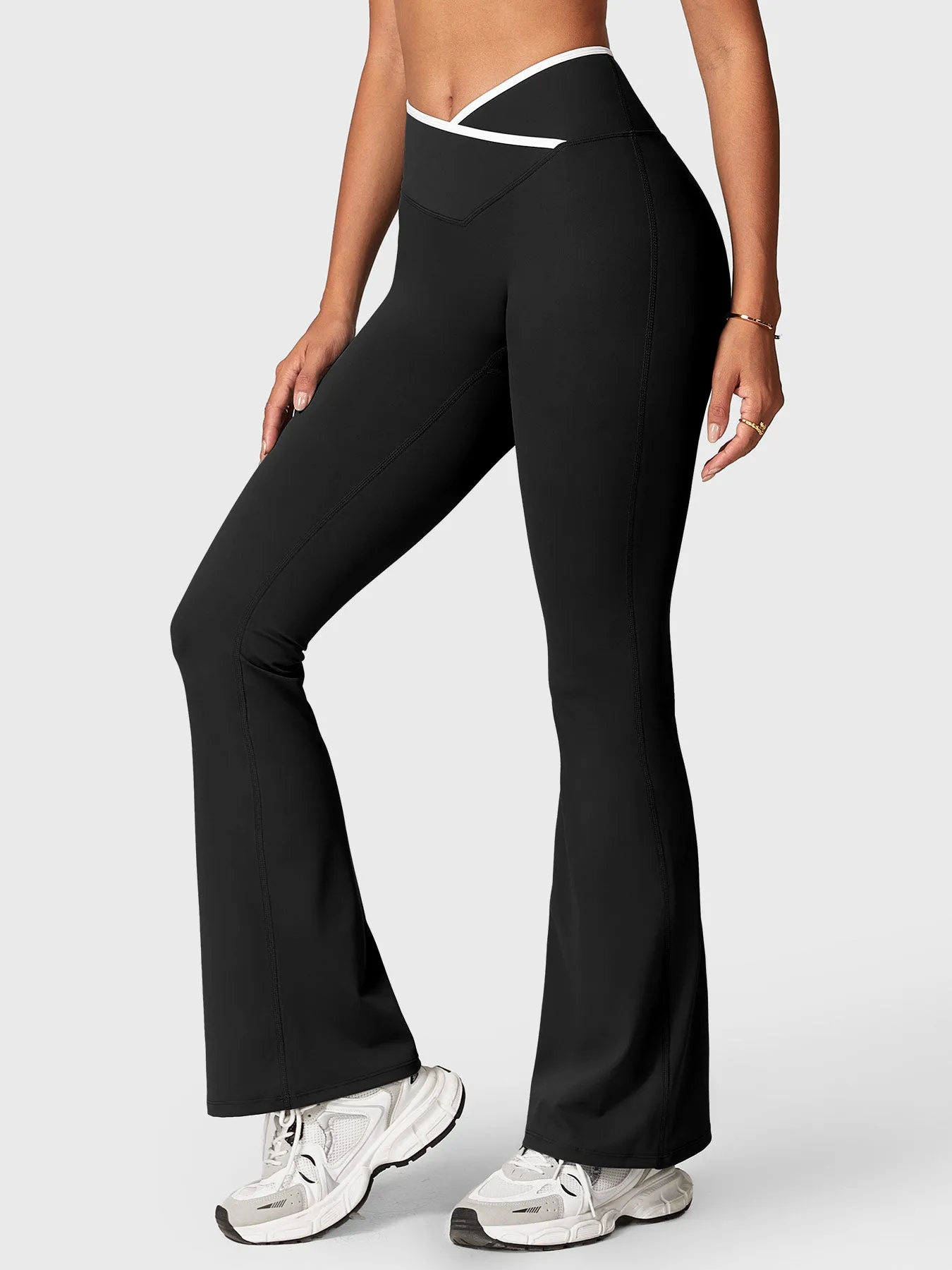 Yeoreo Alberta Contrast Trim Flare Leggings sold by Yeoreo product image thumbnail 4