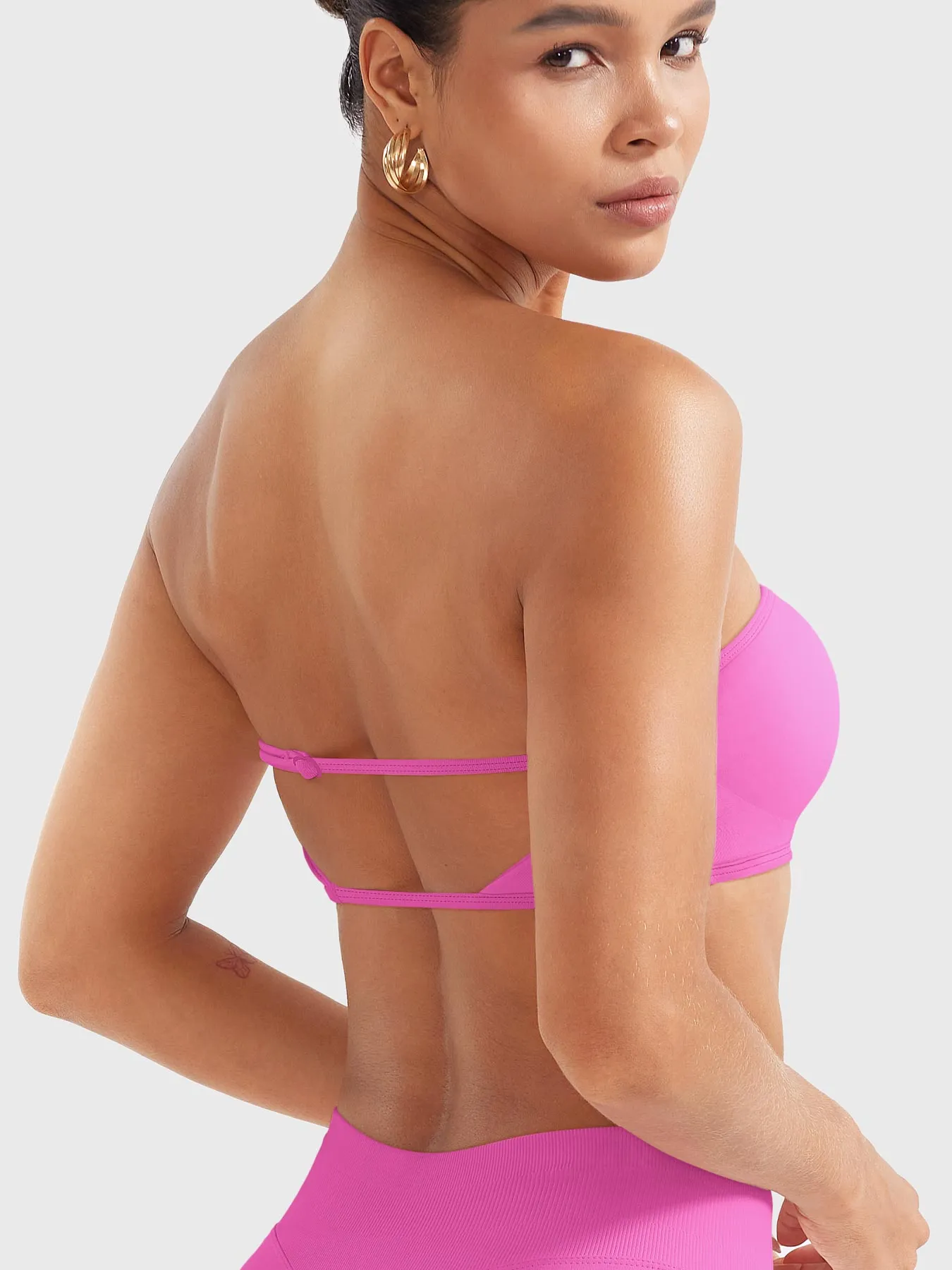 Yeoreo Alvna SoftHue Bandeau Sports Bra sold by Yeoreo product image thumbnail 4