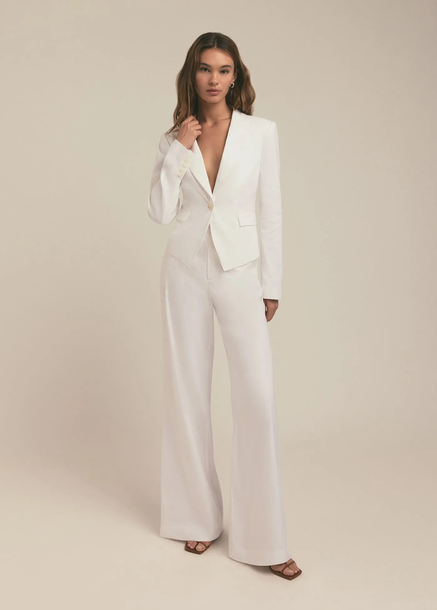 THE SHORT FAVORITE LINEN BLAZER sold by Favorite Daughter product image thumbnail 3