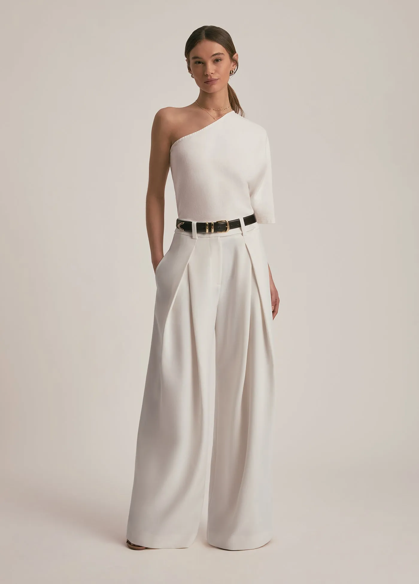 THE PLEATS FOR DAYS PANT sold by Favorite Daughter