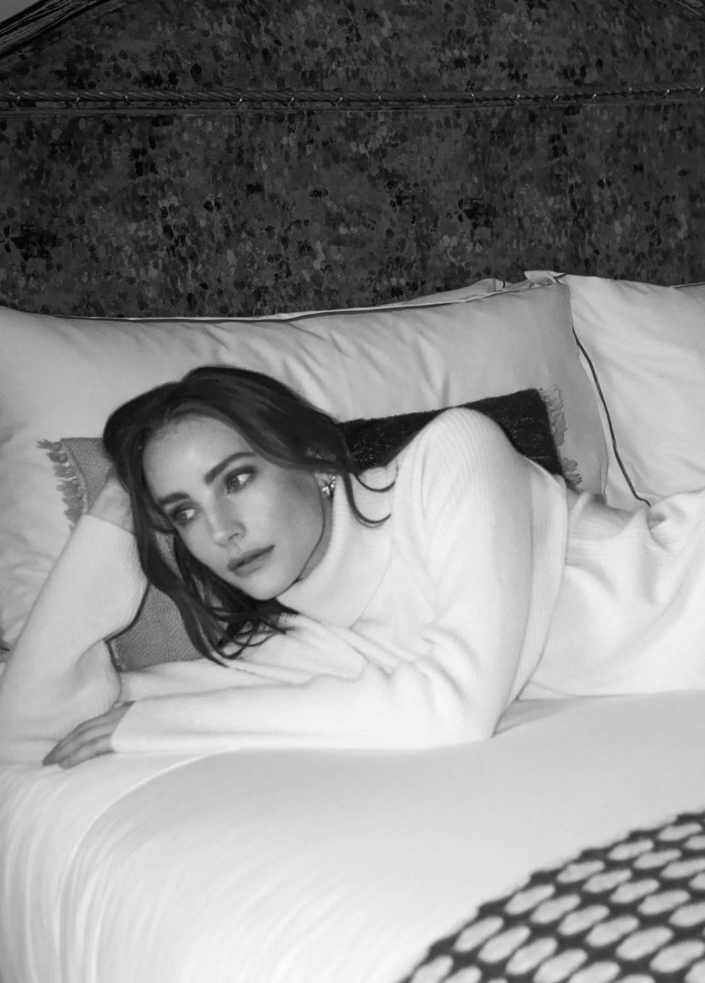 THE MINIMALIST SWEATER sold by Favorite Daughter product image thumbnail 2