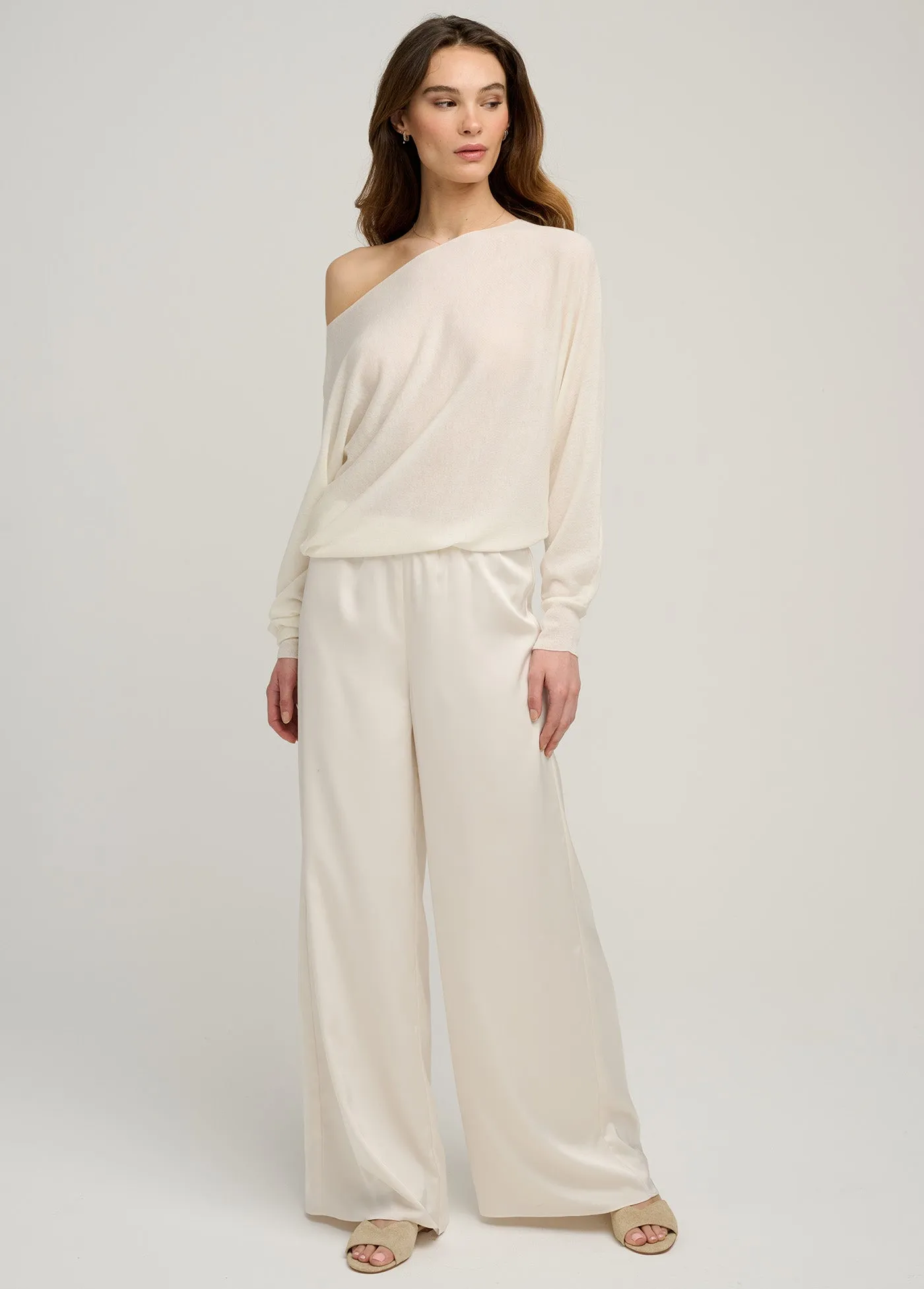 THE EFFORTLESS SWEATER sold by Favorite Daughter product image thumbnail 2