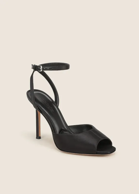 THE YASMINE ANKLE STRAP SANDAL made by Favorite Daughter