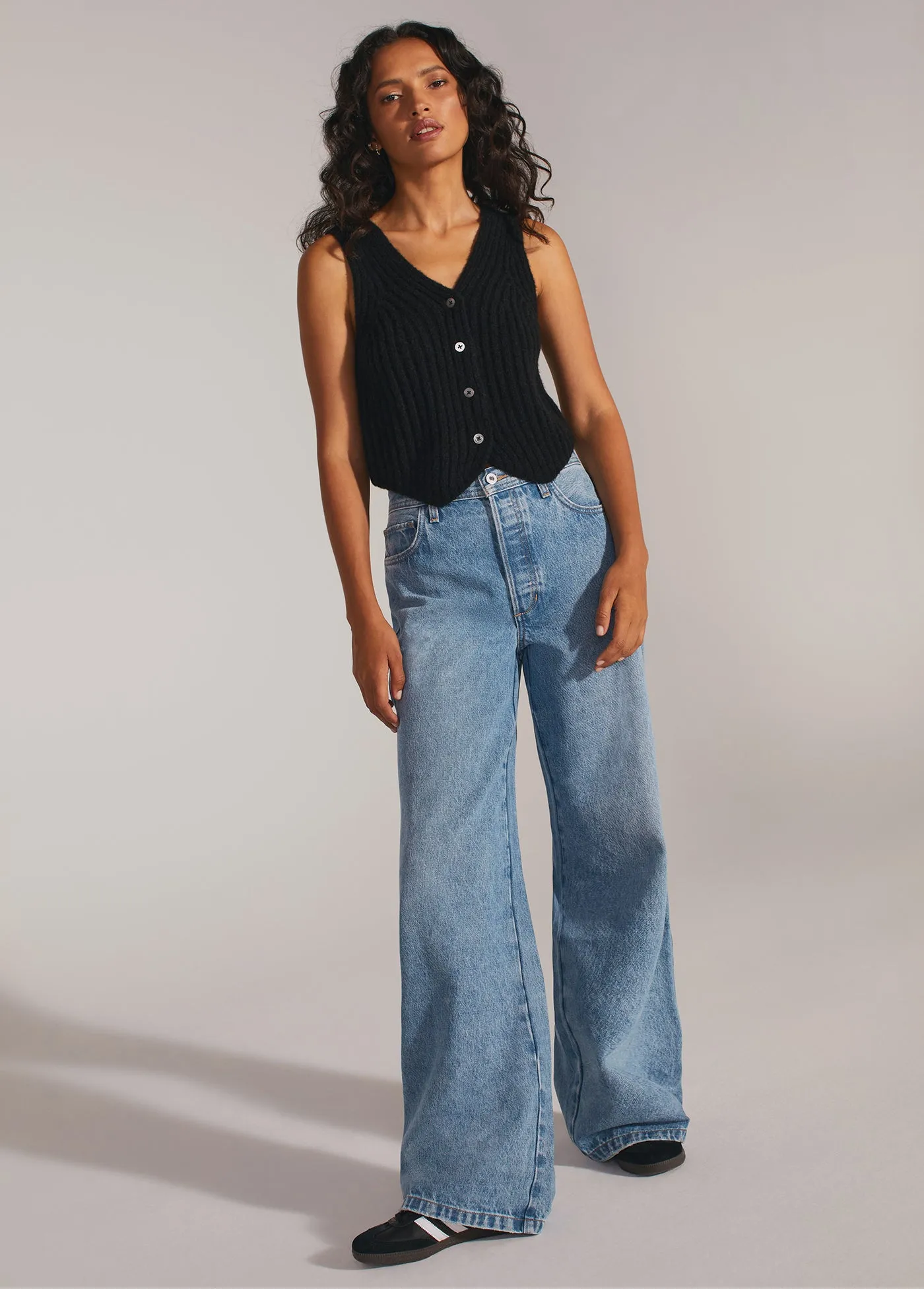 THE OLLIE LOW RISE ULTIMATE BAGGY WIDE LEG sold by Favorite Daughter product image thumbnail 2