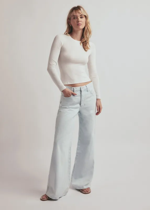 THE OLLIE LOW RISE ULTIMATE BAGGY WIDE LEG sold by Favorite Daughter