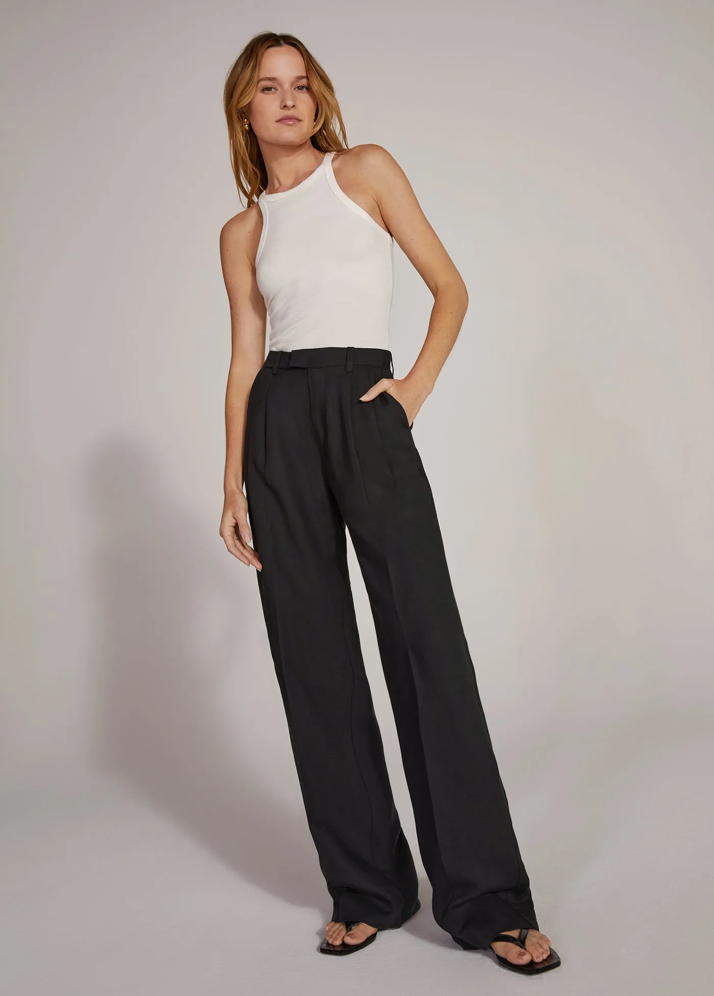THE AGNES LINEN PANT sold by Favorite Daughter