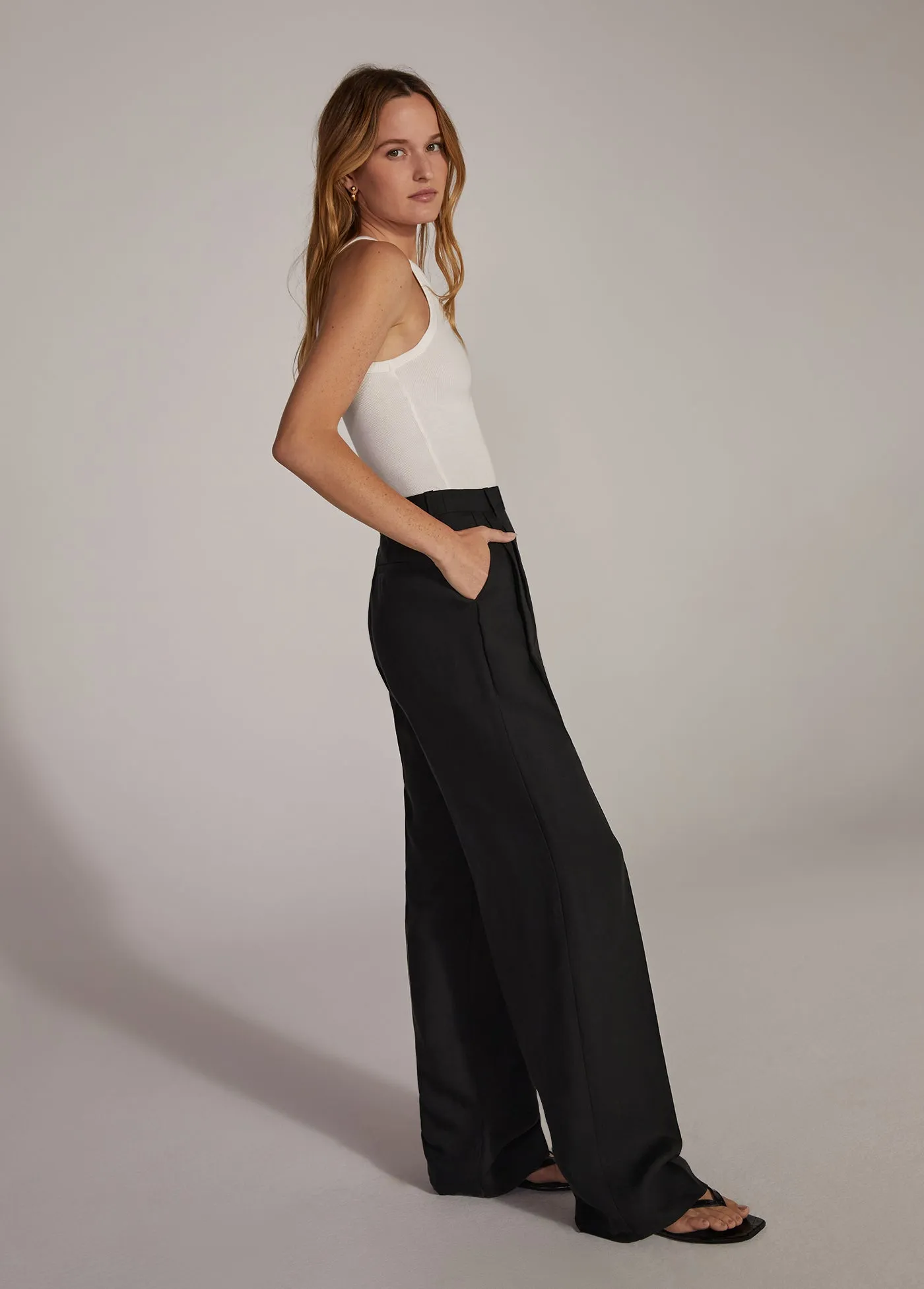 THE AGNES LINEN PANT sold by Favorite Daughter product image thumbnail 5