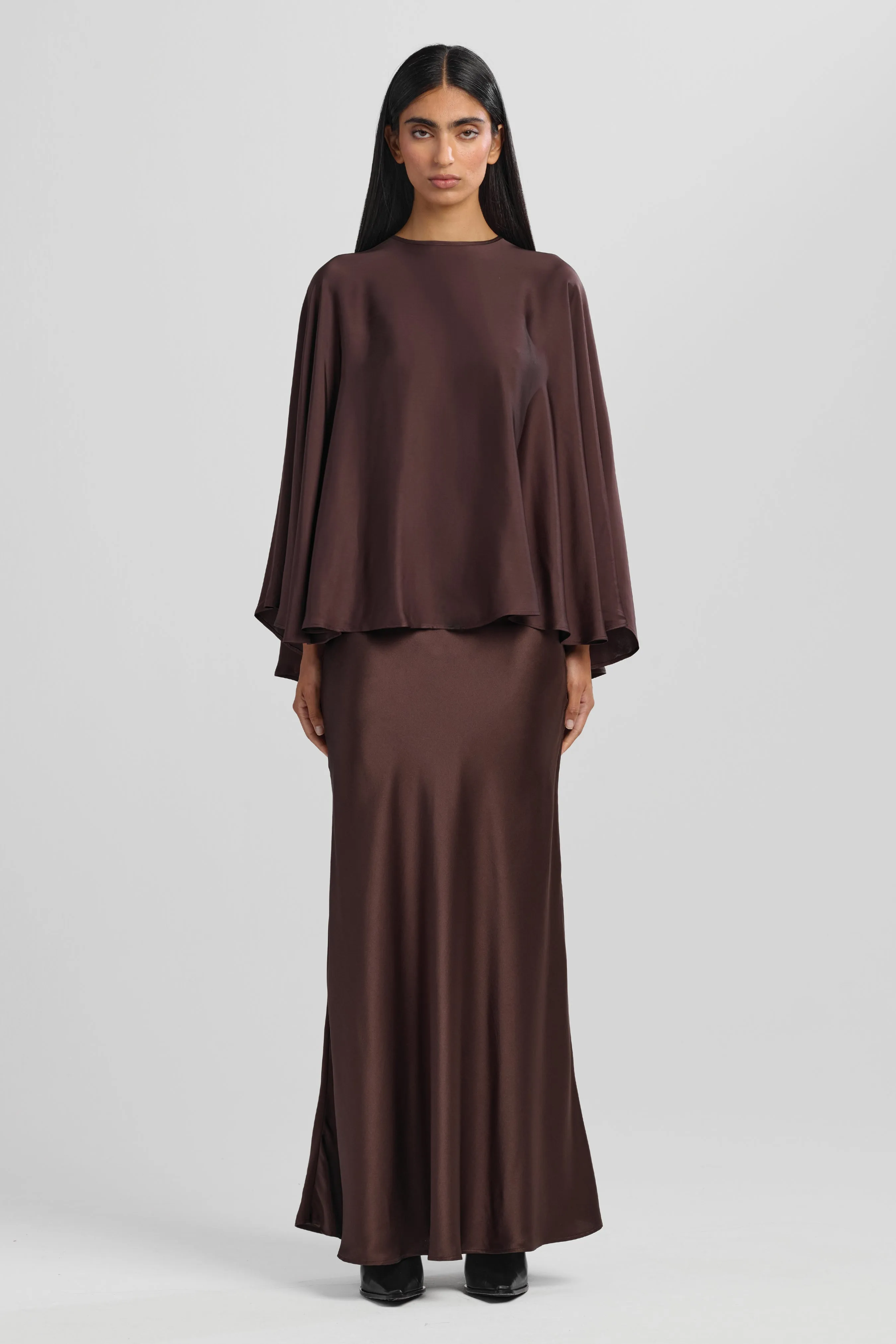 Tamra Cape sold by Ahiri