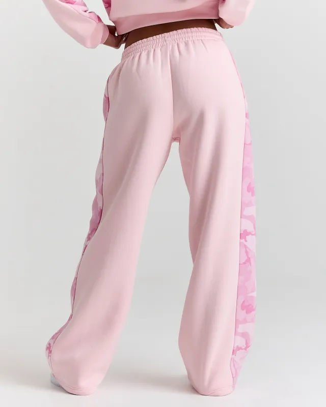 Field Oversized Wide Leg Joggers - Pink/White/Camo made by Hoodrich
