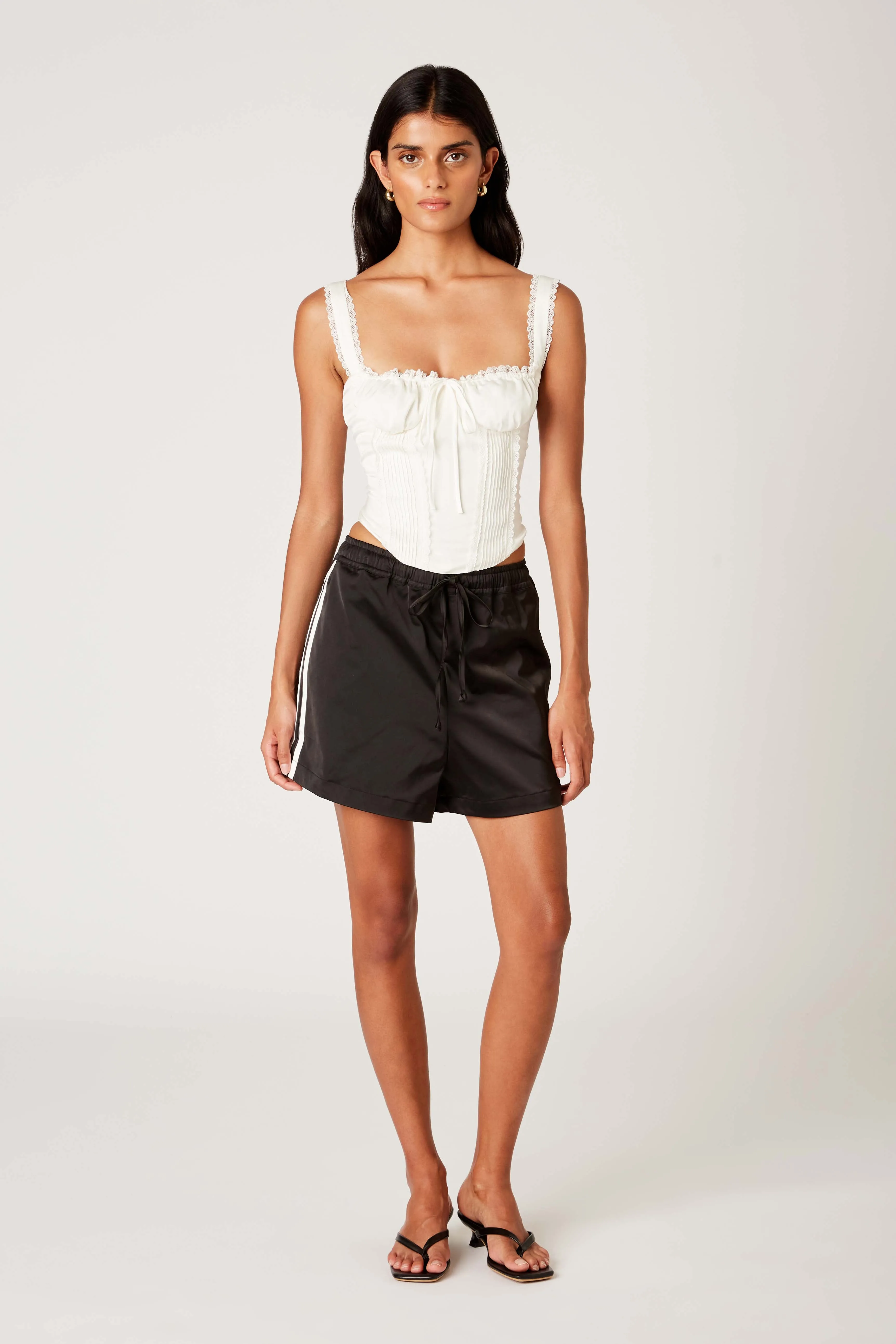 Luis Short sold by Nia