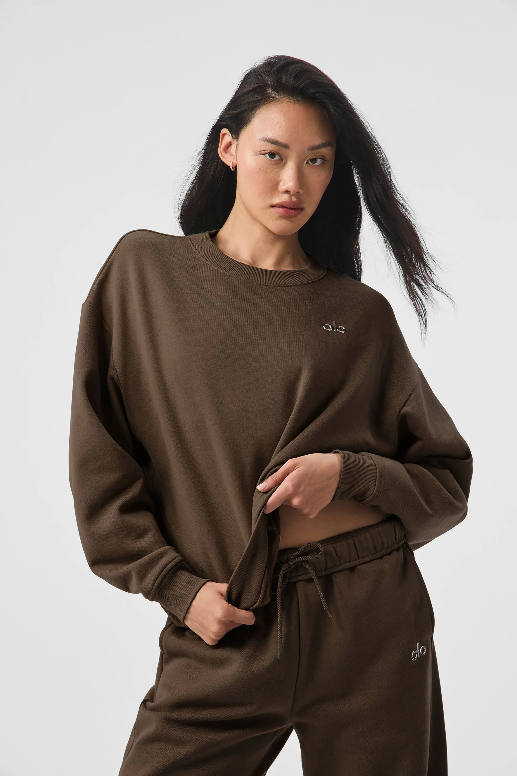 Accolade Crew Neck Pullover - Espresso sold by Alo Yoga