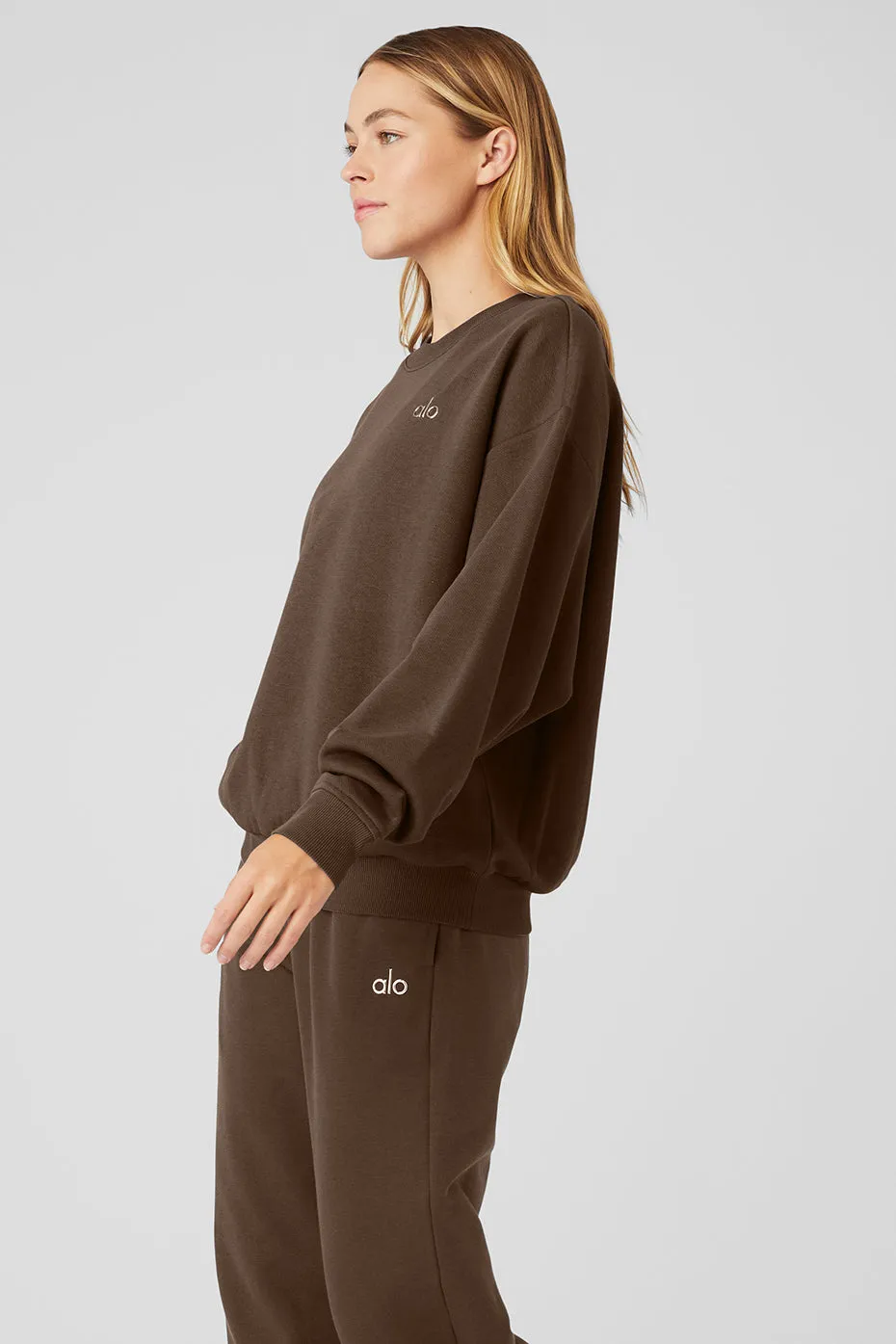 Accolade Crew Neck Pullover - Espresso sold by Alo Yoga product image thumbnail 4