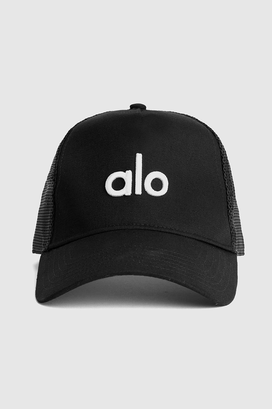 District Trucker Hat - Black/White | Parallel