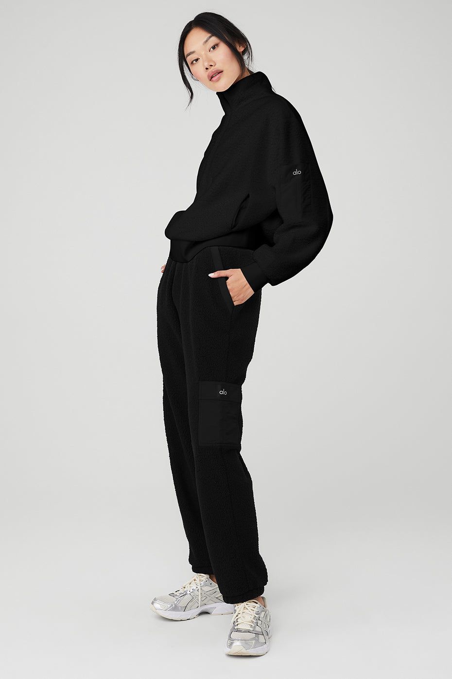 Micro Sherpa Solstice Coverup & Micro Sherpa High-Waist Solstice Sweatpant Set sold by Alo Yoga product image thumbnail 3