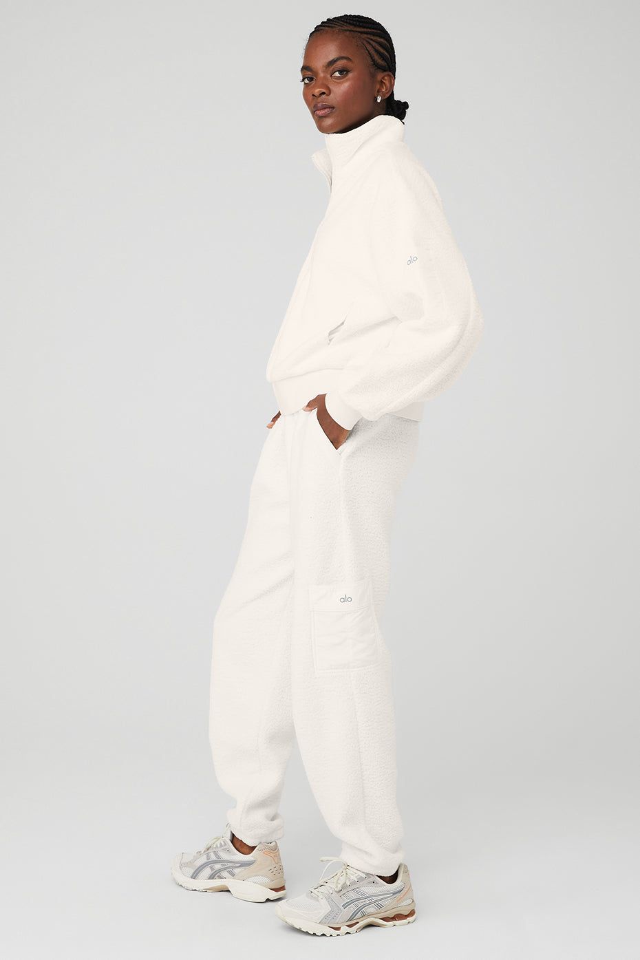 Micro Sherpa Solstice Coverup & Micro Sherpa High-Waist Solstice Sweatpant Set sold by Alo Yoga product image thumbnail 7