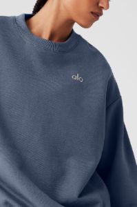 Accolade Crew Neck Pullover - Bluestone sold by Alo Yoga