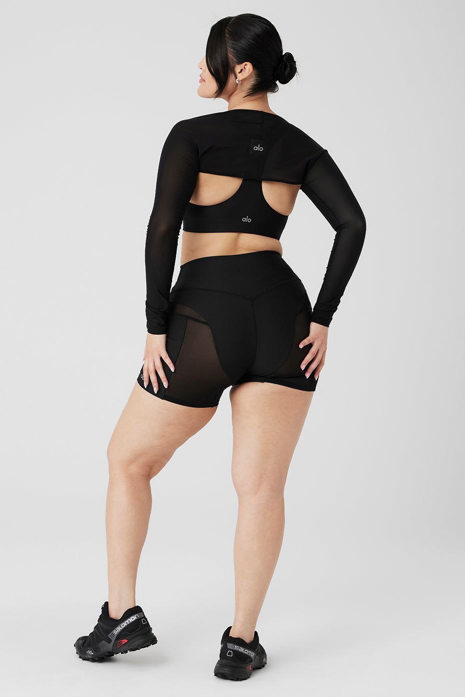 Airlift Advantage Racerback Bra, Airlift Heat Wave Shrug & Airlift Heat Wave 5” Biker Short Set sold by Alo Yoga product image thumbnail 6