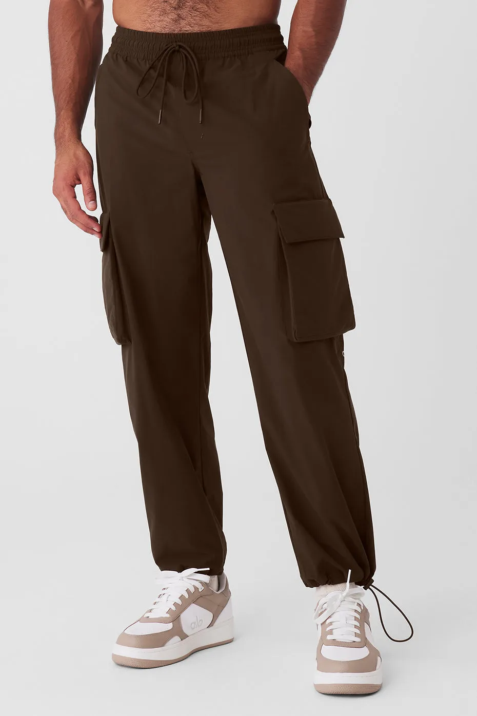 Voyage Utility Cargo Pant - Espresso sold by Alo Yoga