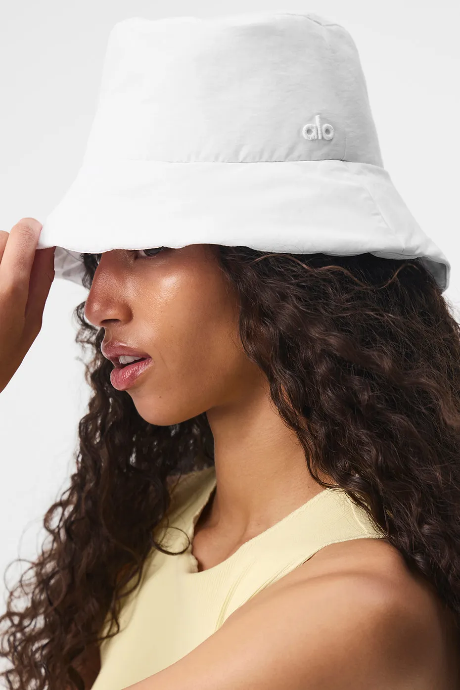 Good Shade Puffer Bucket Hat - White sold by Alo Yoga product image thumbnail 3