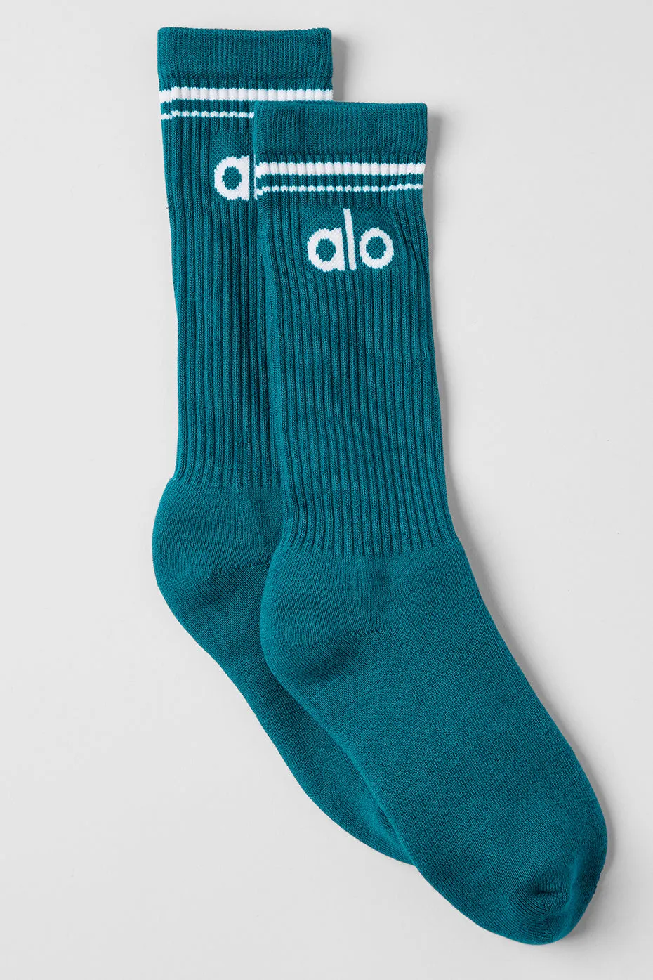 Unisex Throwback Sock - Oceanic Teal/White sold by Alo Yoga