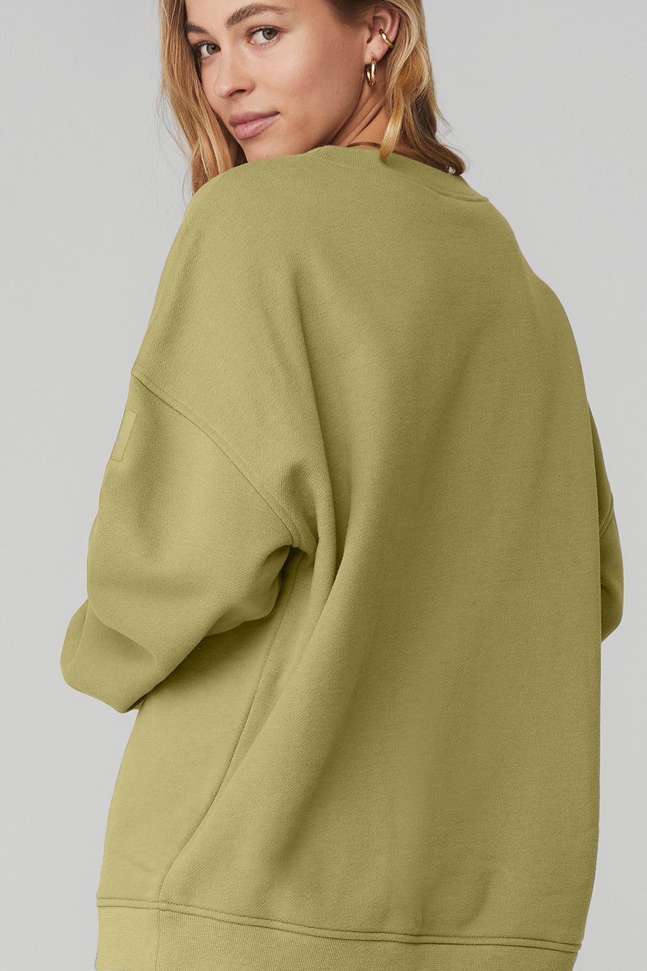 Renown Heavy Weight Crew Neck Pullover - Wasabi sold by Alo Yoga product image thumbnail 5