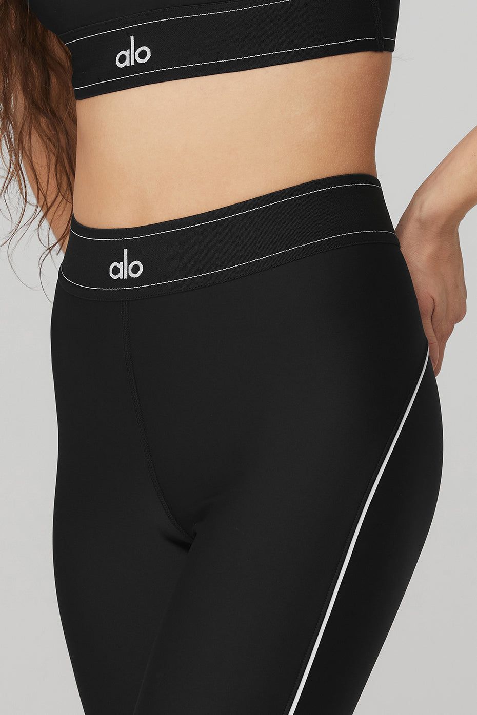 Airlift High-Waist Suit Up Legging & Airlift Suit Up Bra Set - Black sold by Alo Yoga product image thumbnail 4