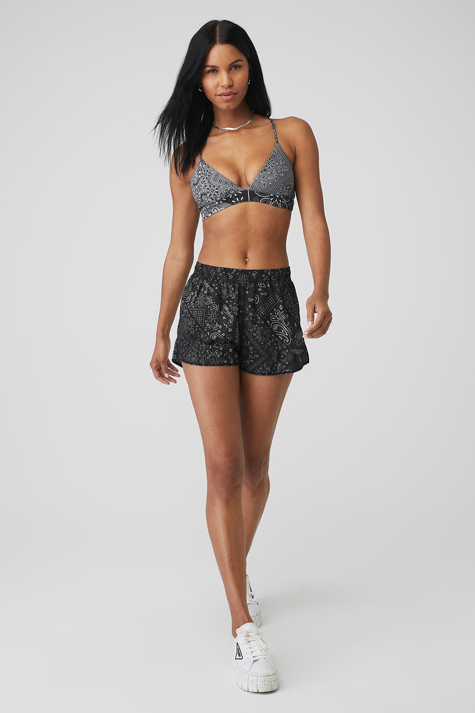 Vapor Bandana Splendor Bra & Bandana Stride Short Set - Black sold by Alo Yoga