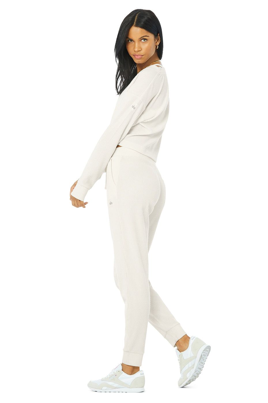 Muse V-Neck Pullover & Muse Sweatpant Set sold by Alo Yoga product image thumbnail 3