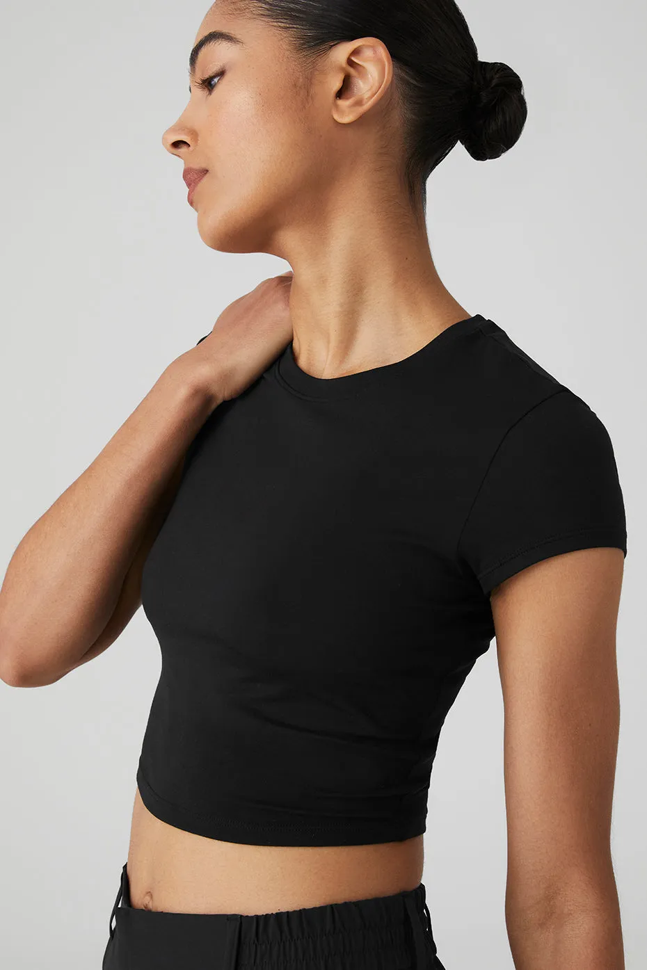 Alosoft Crop Finesse Short Sleeve - Black sold by Alo Yoga product image thumbnail 4