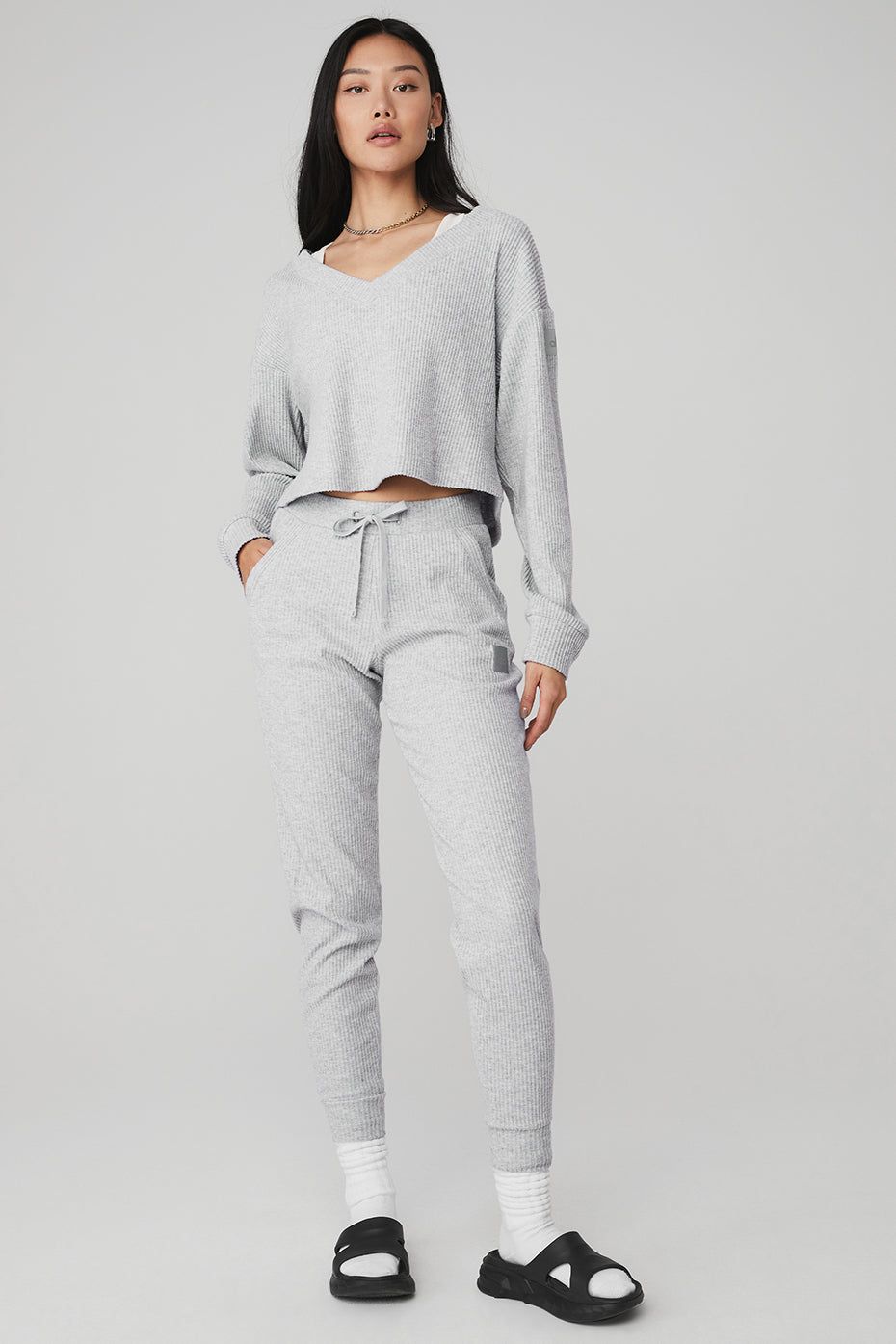 Muse V-Neck Pullover & Muse Sweatpant Set sold by Alo Yoga product image thumbnail 9