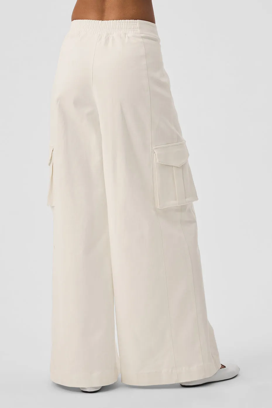 Show Off Cargo Wide Leg Trouser (Long) - Ivory sold by Alo Yoga product image thumbnail 3