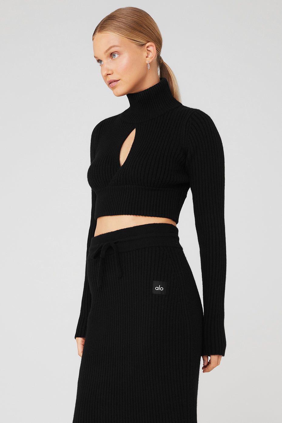 Cashmere Ribbed Winter Dream Cropped Turtleneck - Black sold by Alo Yoga product image thumbnail 4
