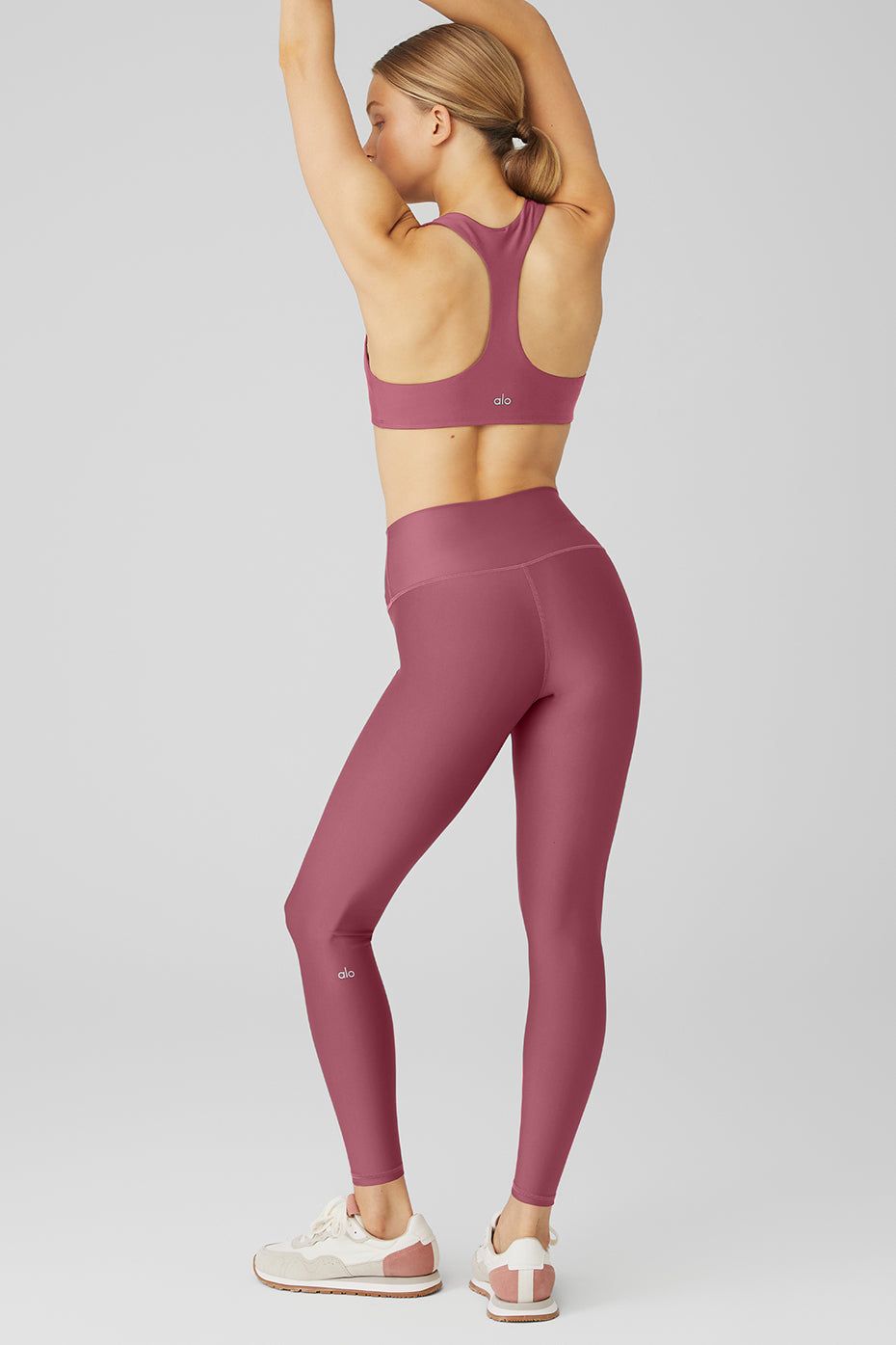 Airlift Advantage Racerback Bra & 7/8 High-Waist Airlift Legging Set sold by Alo Yoga product image thumbnail 10