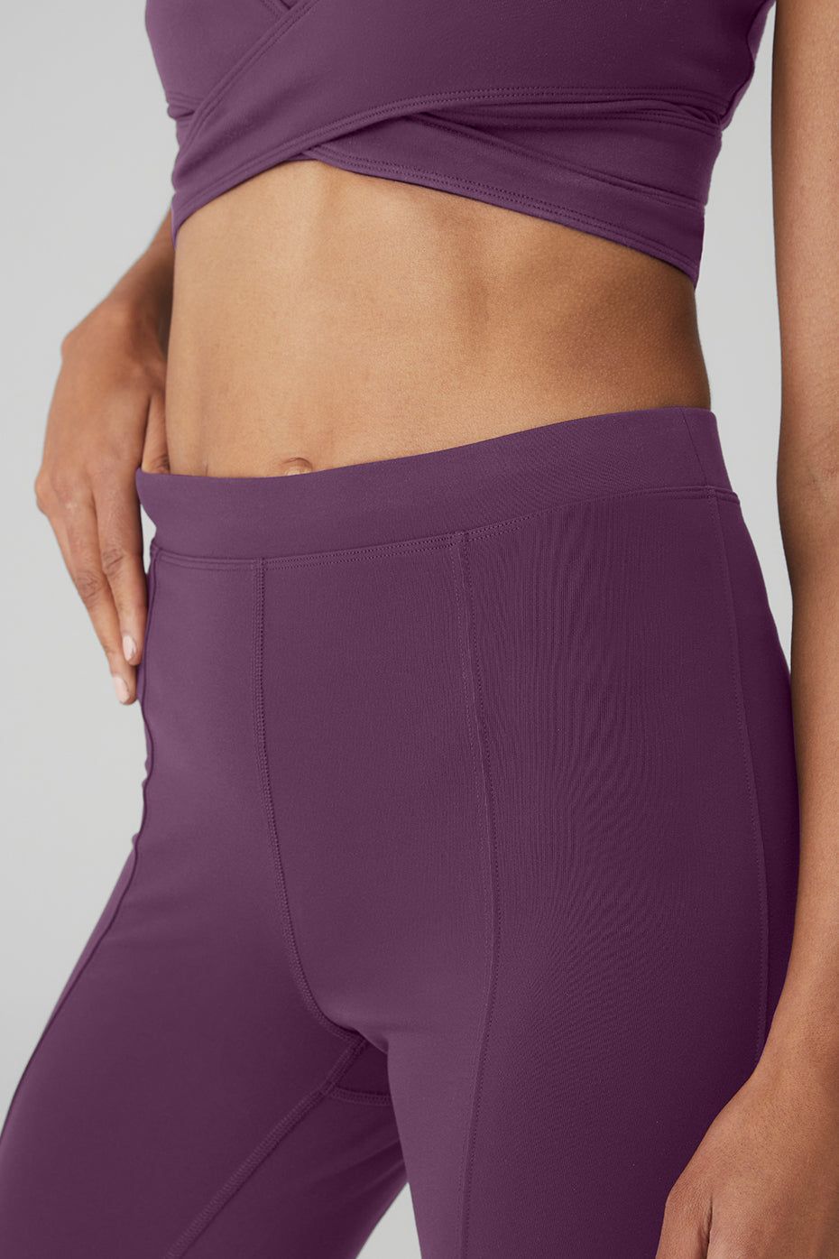 Airbrush Enso Bra & Airbrush High-Waist Enso Legging Set sold by Alo Yoga product image thumbnail 13