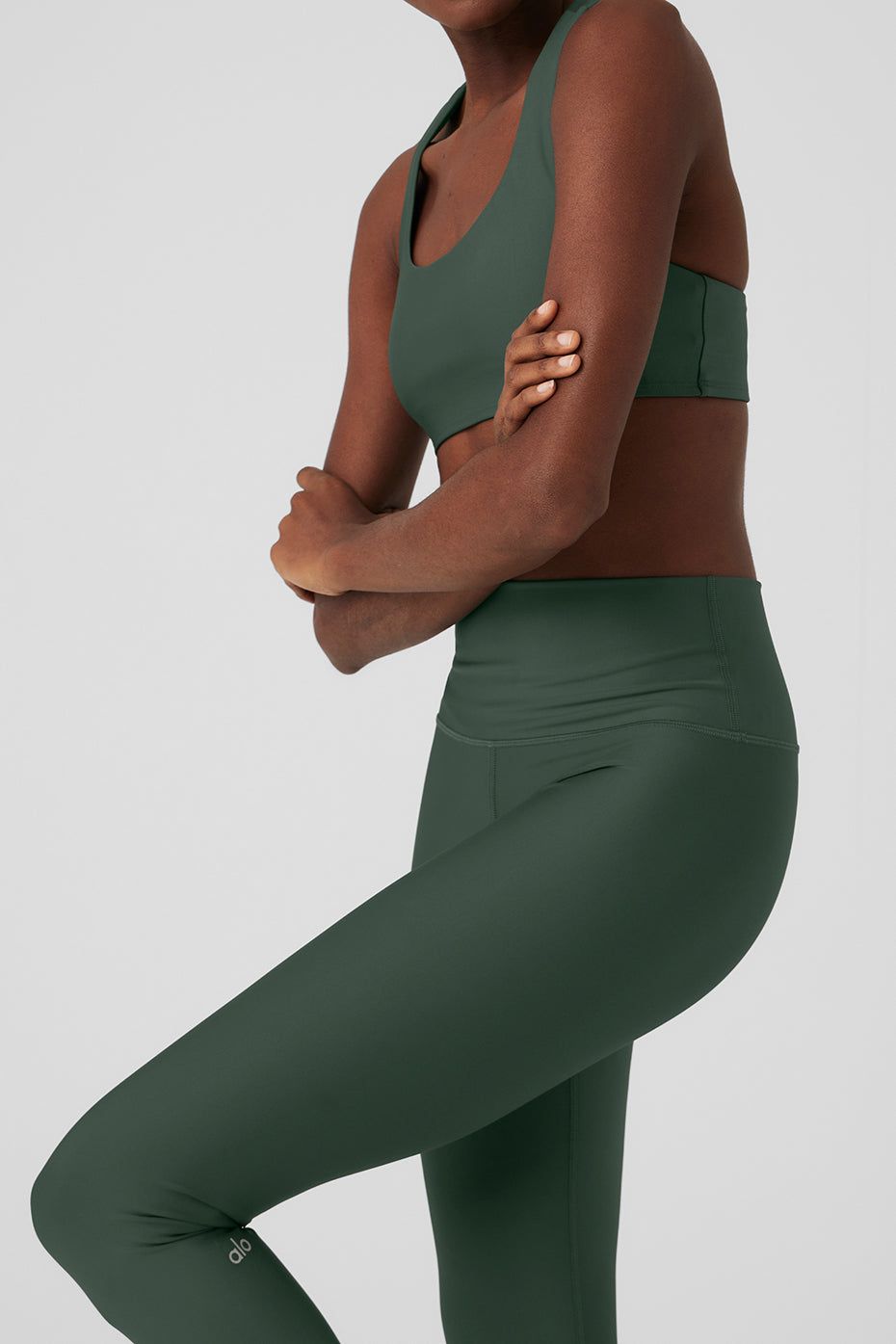 Airlift Advantage Racerback Bra & 7/8 High-Waist Airlift Legging Set sold by Alo Yoga product image thumbnail 32