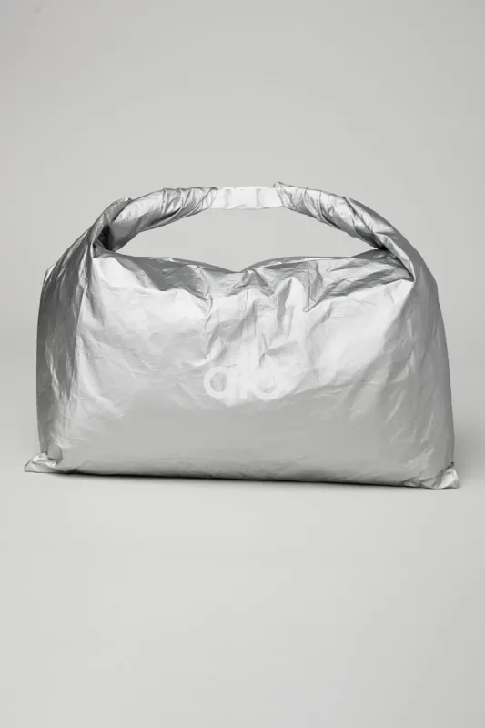 Keep It Dry Fitness Bag - Silver Foil sold by Alo Yoga