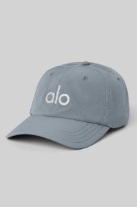 Performance Off-Duty Cap - Stingray sold by Alo Yoga