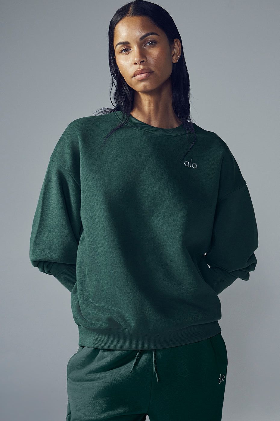 Accolade Crew Neck Pullover - Midnight Green sold by Alo Yoga
