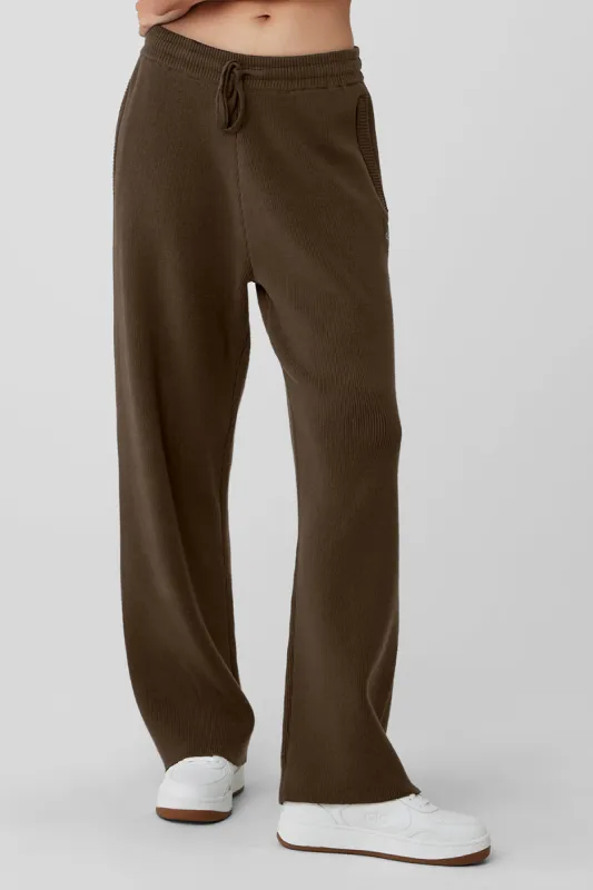 Scholar Straight Leg Sweatpant - Espresso sold by Alo Yoga