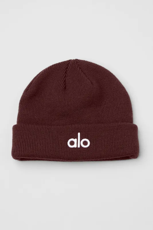 Notable Beanie - Cherry Cola sold by Alo Yoga