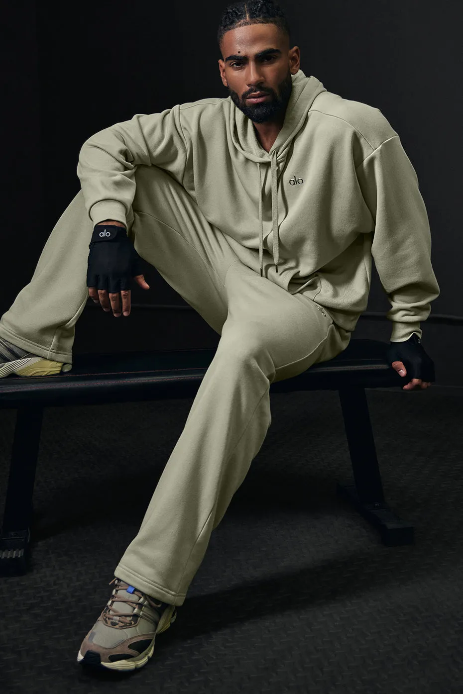 Accolade Straight Leg Sweatpant - Limestone sold by Alo Yoga product image thumbnail 5