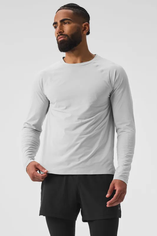Idol Long Sleeve Performance Tee - Titanium sold by Alo Yoga