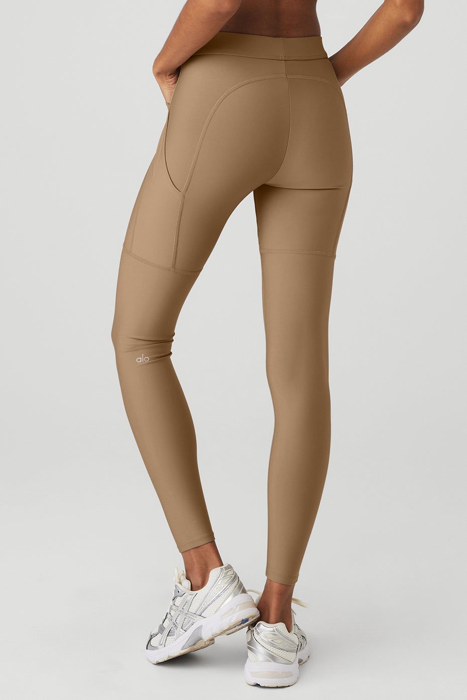 High-Waist Airlift 4 Pocket Utility Legging - Gravel sold by Alo Yoga product image thumbnail 2