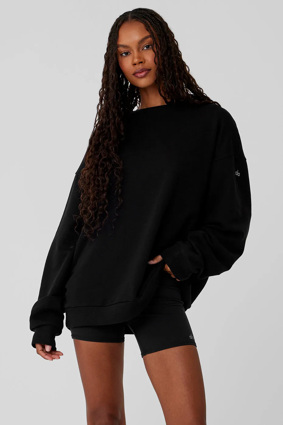 Chill Crew Neck Pullover - Black sold by Alo Yoga