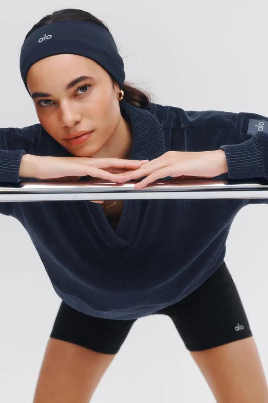 Cropped Cozy Day Henley Pullover - Navy sold by Alo Yoga