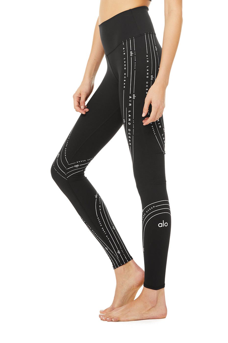 High-Waist Radius Legging - Black/White sold by Alo Yoga product image thumbnail 2
