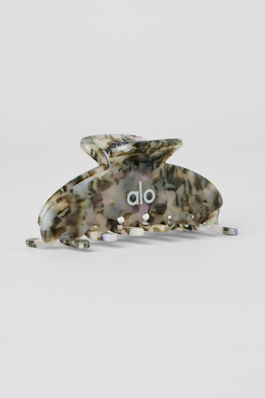 90's Claw Clip - Rum Cake sold by Alo Yoga