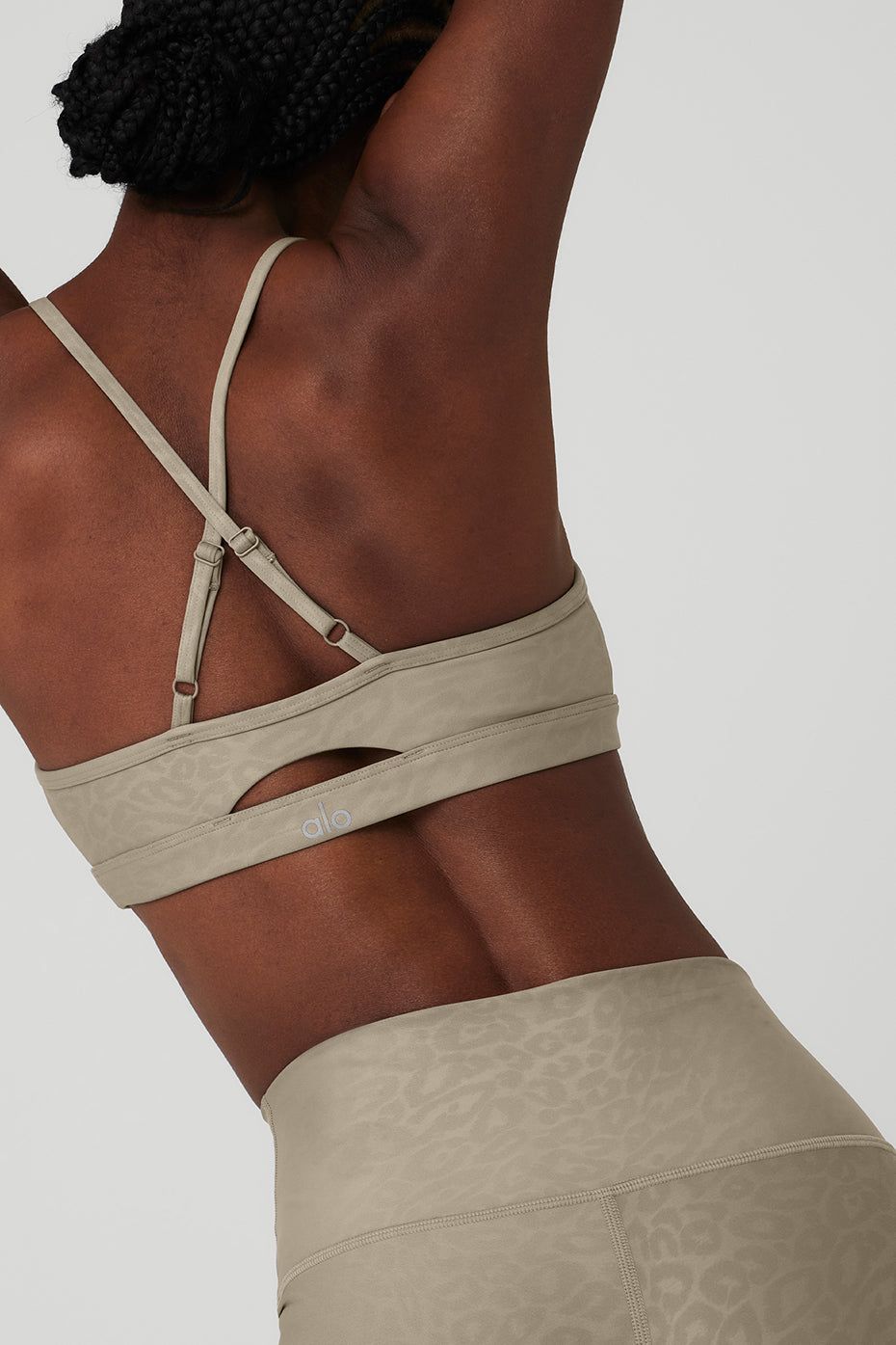 Airlift Leopard Debossed Intrigue Bra & Airlift High-Waist Leopard Debossed Legging Set - Gravel sold by Alo Yoga product image thumbnail 4