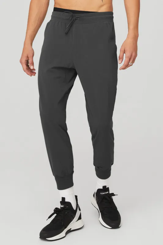 Co-Op 7/8 Pant - Anthracite sold by Alo Yoga