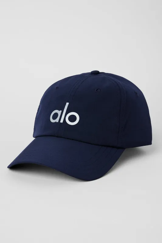 alo Off-Duty Cap キャップ Satin Off-Duty Cap - Black | Alo Yoga
